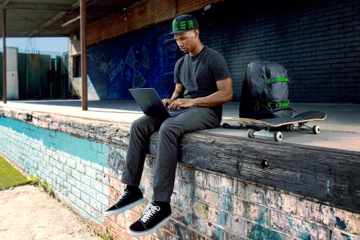 Razer Customize your Blade 14 84Z6N1 Laptop One Color
