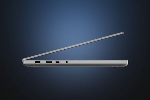 Razer Customize your Blade 14 84Z6N2 Laptop One Color