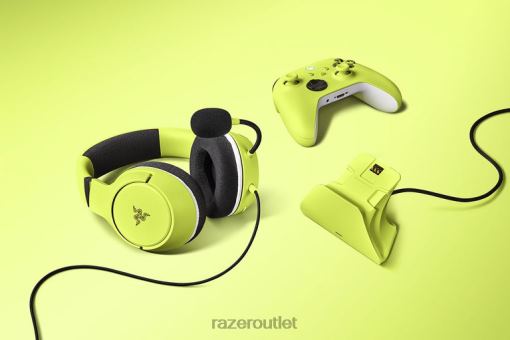 Razer Essential Duo Bundle for Xbox - Electric Volt 84Z6N174 Console One Color