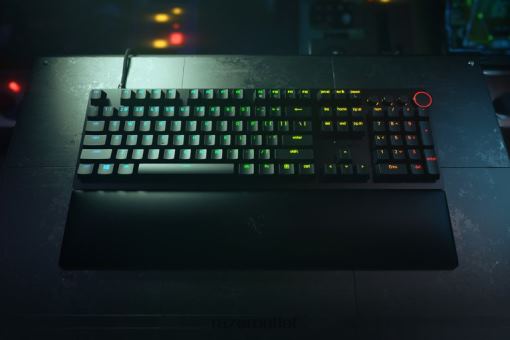 Razer Huntsman V2 - Clicky Optical Switch - US 84Z6N69 Keyboard One Color
