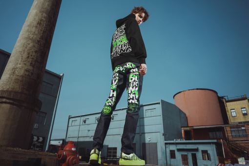 Razer EVISU Daicock Print with Embroidery Carrot-Fit Jeans #2017 84Z6N192 Apparel One Color