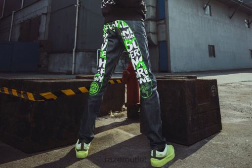 Razer EVISU Daicock Print with Embroidery Carrot-Fit Jeans #2017 84Z6N192 Apparel One Color