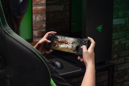 Razer Kishi V2 for iPhone 84Z6N181 Mobile One Color