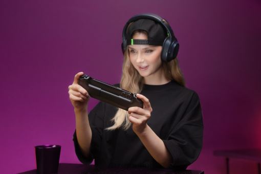 Razer Kishi V2 for iPhone 84Z6N181 Mobile One Color